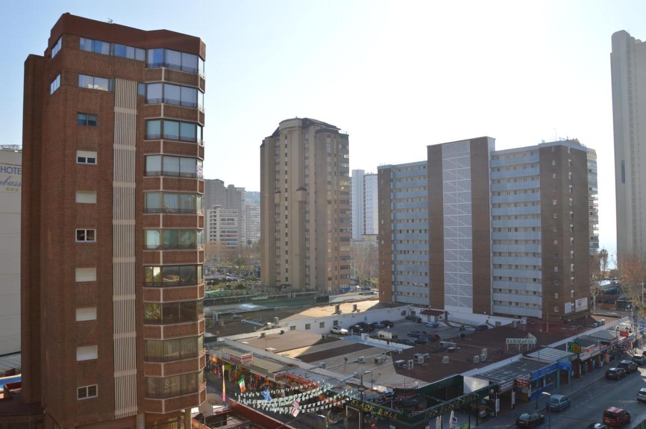Apts Ara With Pool Benidorm Kültér fotó